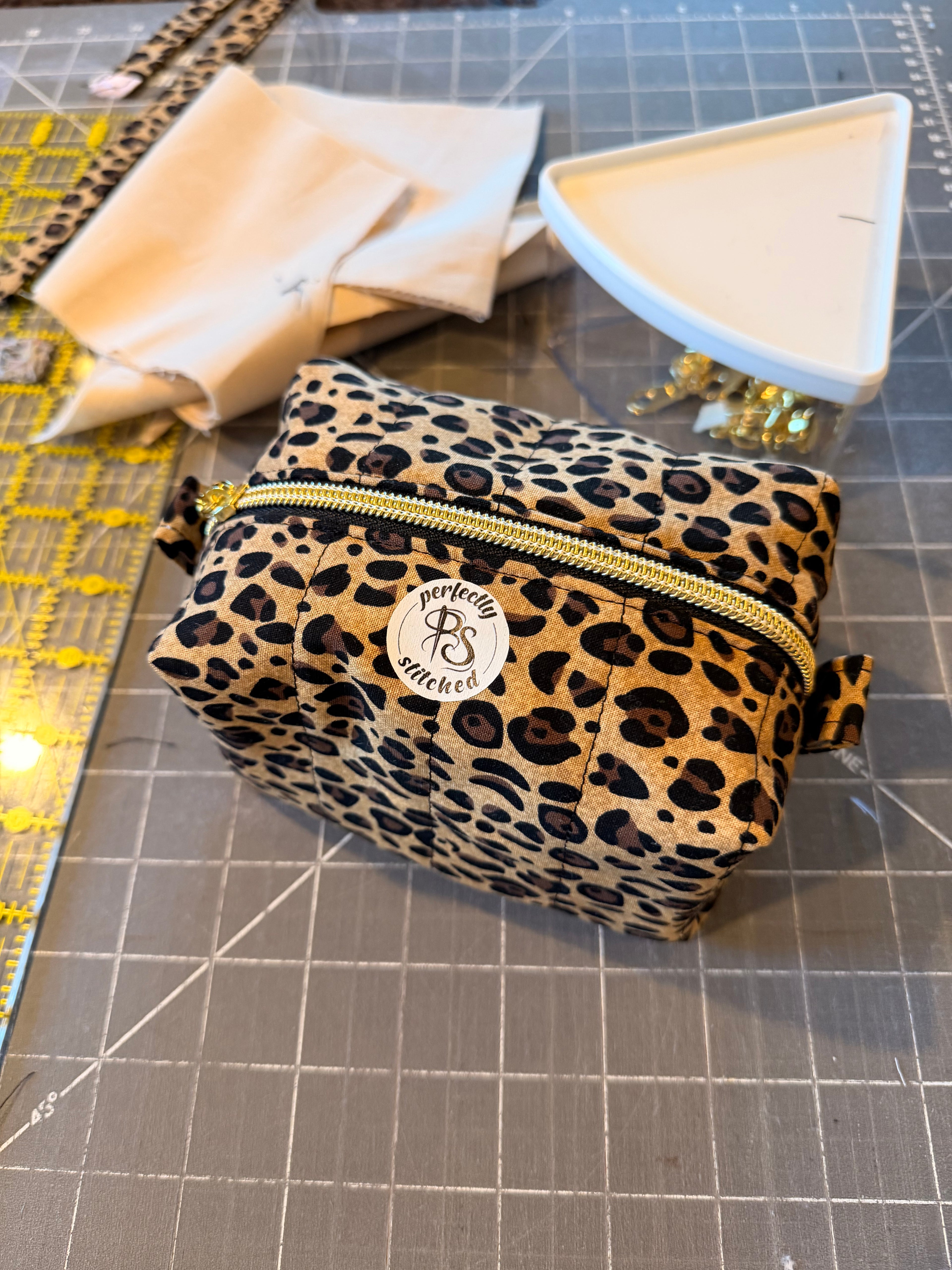 Boxy Bag-Leopard Print-Size Sm